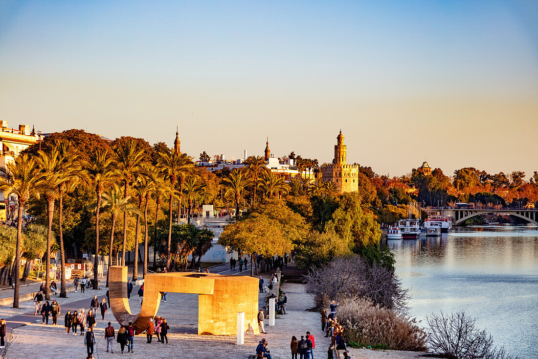 Torre del Oro, Sevilla, Andalusien, Spanien