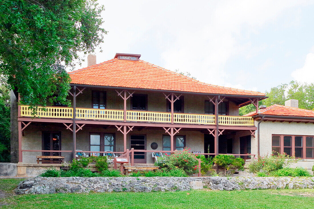 USA. Florida. Miami. Coconut Grove-Viertel. Der Barnacle Historic State Park. Barnacle House, das älteste Haus in Miami (1891), erbaut vom Pionier Ralph Middleton Munroe, im bahamaischen Stil.