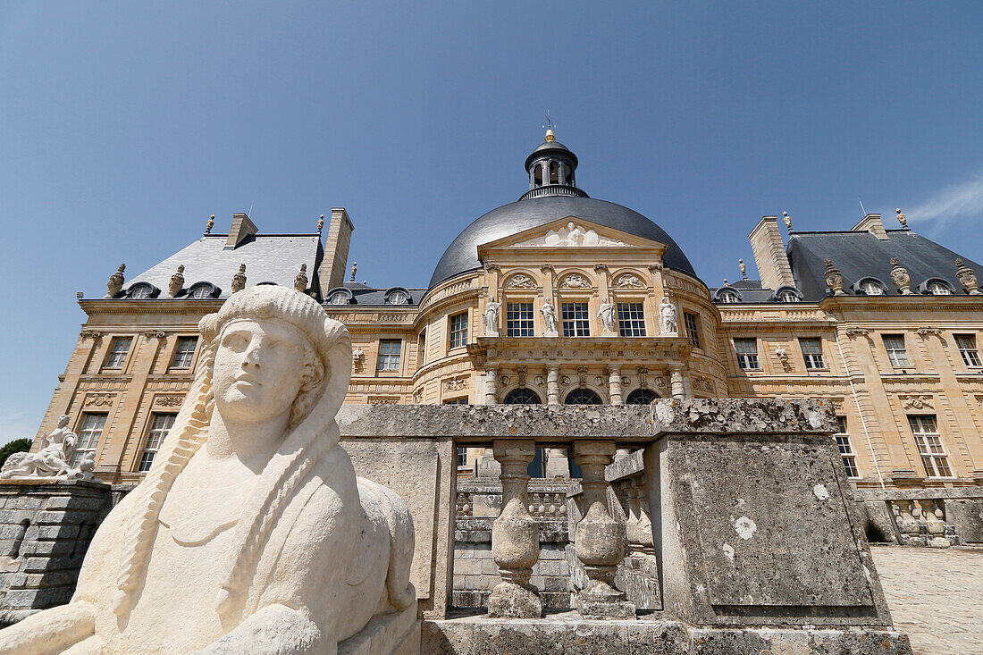 France. Seine et Marne. Castle of Vaux le Vicomte. Statue representing a sphinx.