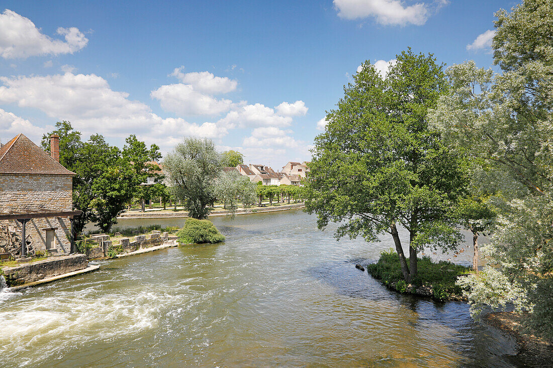 France. Seine et Marne. Medieval village of Moret sur Loing.