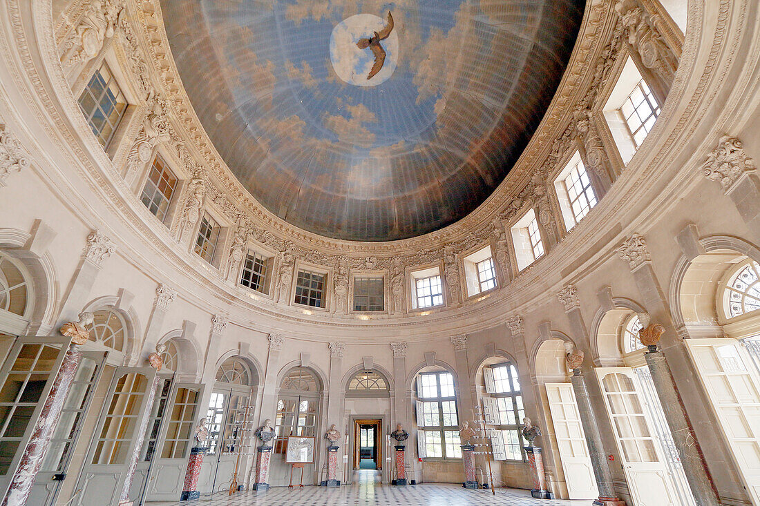 Frankreich. Seine und Marne. Schloss von Vaux le Vicomte. Das große Wohnzimmer.