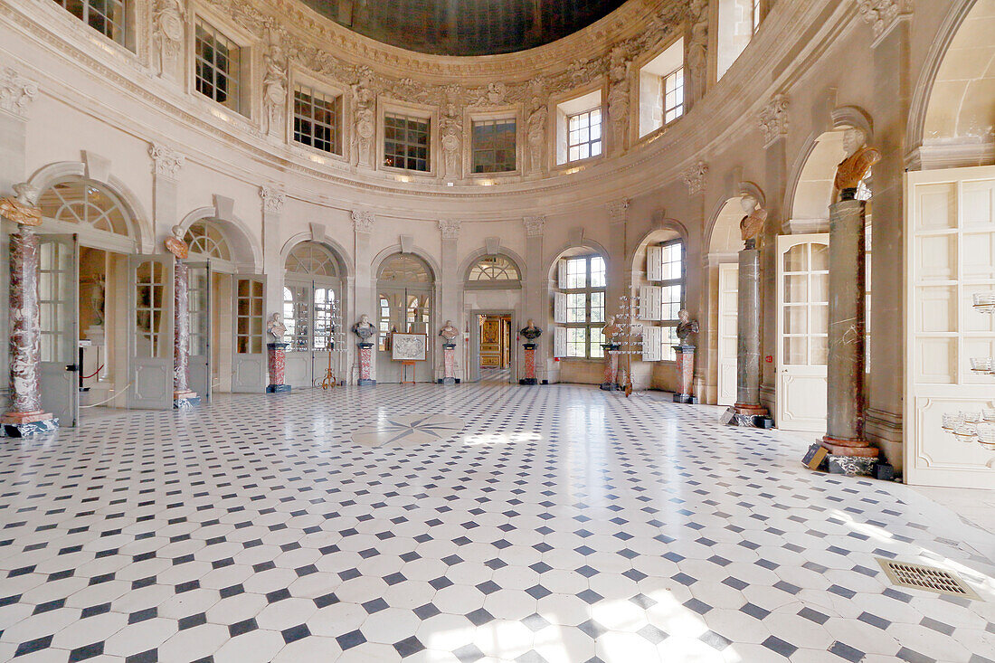 Frankreich. Seine und Marne. Schloss von Vaux le Vicomte. Das große Wohnzimmer.