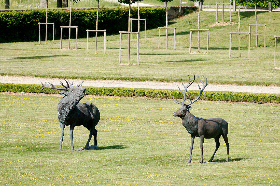 France. Seine et Marne. Castle of Vaux le Vicomte. The gardens. Statues representing der and doe.