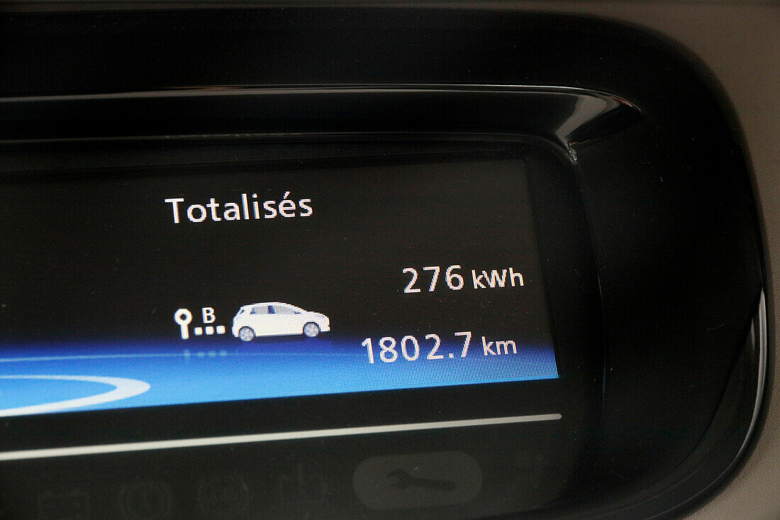 France. Seine et Marne. Electric car Renault Zoe. Close up on the dashboard power consumption gauge showing total power consumption.