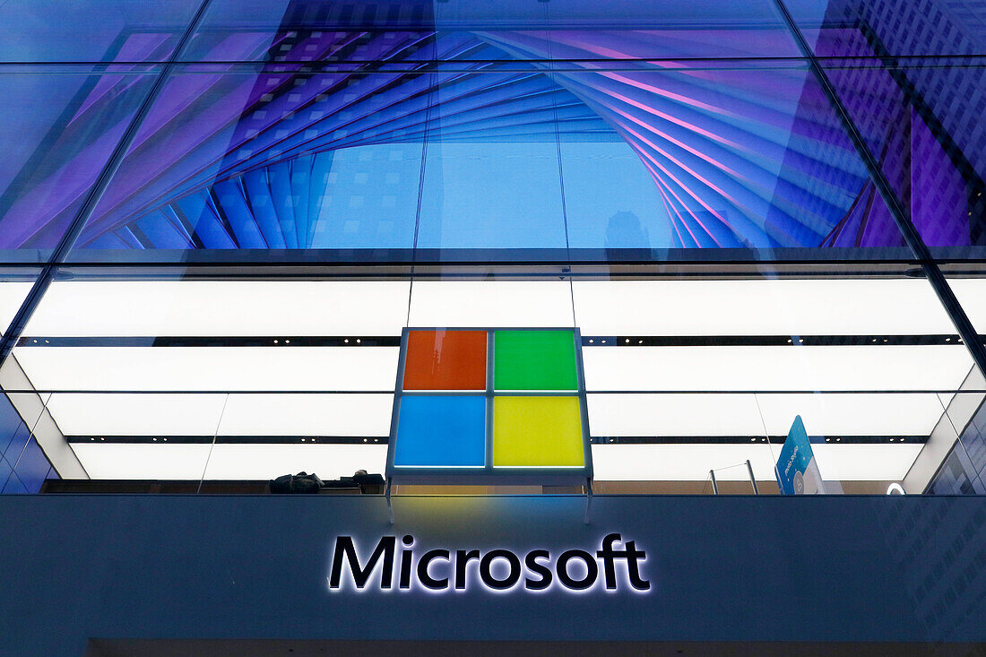 USA. New Yorker Stadt. Manhattan. Die Fifth Avenue. Das Microsoft-Geschäft.