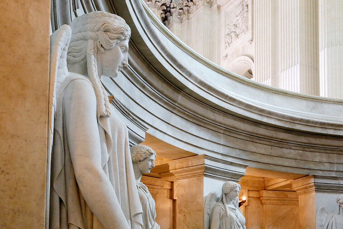 France. Paris. 7th district. Hotel invalid. Army museum. Napoleon's tomb. Sculptures representing the 12 allegories of victory,by Jean-Jacques Pradier.