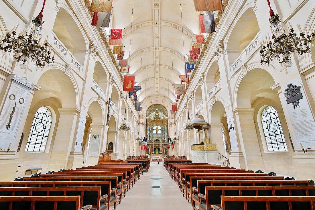 France. Paris. 7th district. Les Invalides. Army museum. Saint-Louis Cathedral. The nave.