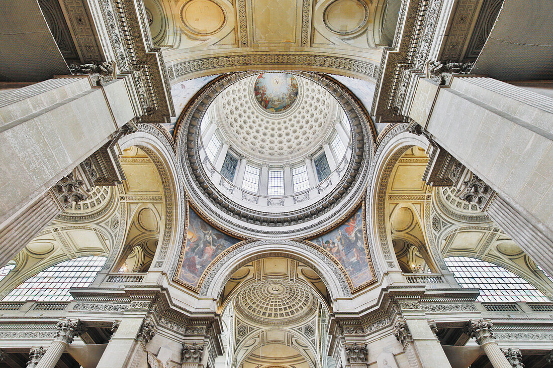 France. Paris. 5th district. The Pantheon. Ceilings and dome.