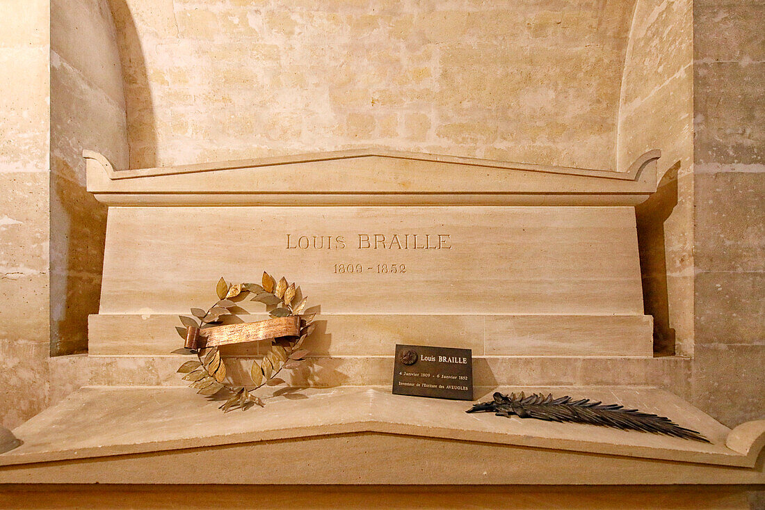 Frankreich. Paris. 5. Bezirk. Das Pantheon. Die Krypta. Grabmal von Louis Braille.