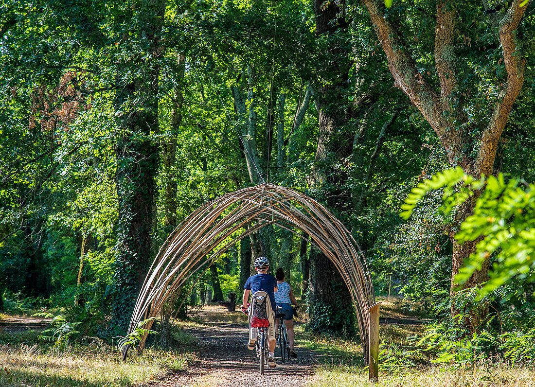 France,Arcachon Bay,cycling trail in the Cheneraie park