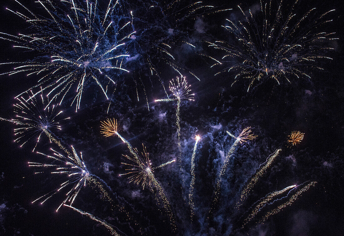 France,Gironde,Bordeaux,Fête du Fleuve 2019,pyrotechnic show "L'echappee Belle" of the Groupe F