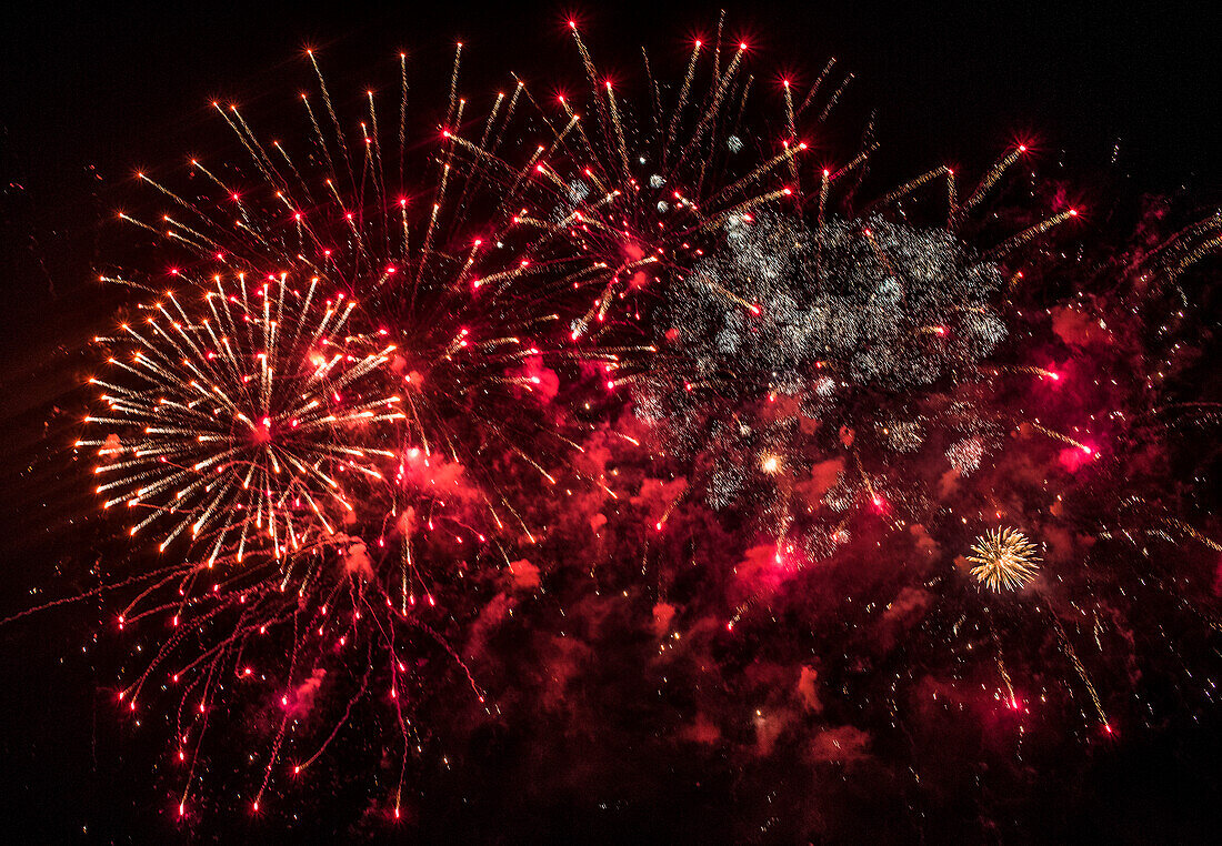 France,Gironde,Bordeaux,Fête du Fleuve 2019,pyrotechnic show "L'echappee Belle" of the Groupe F