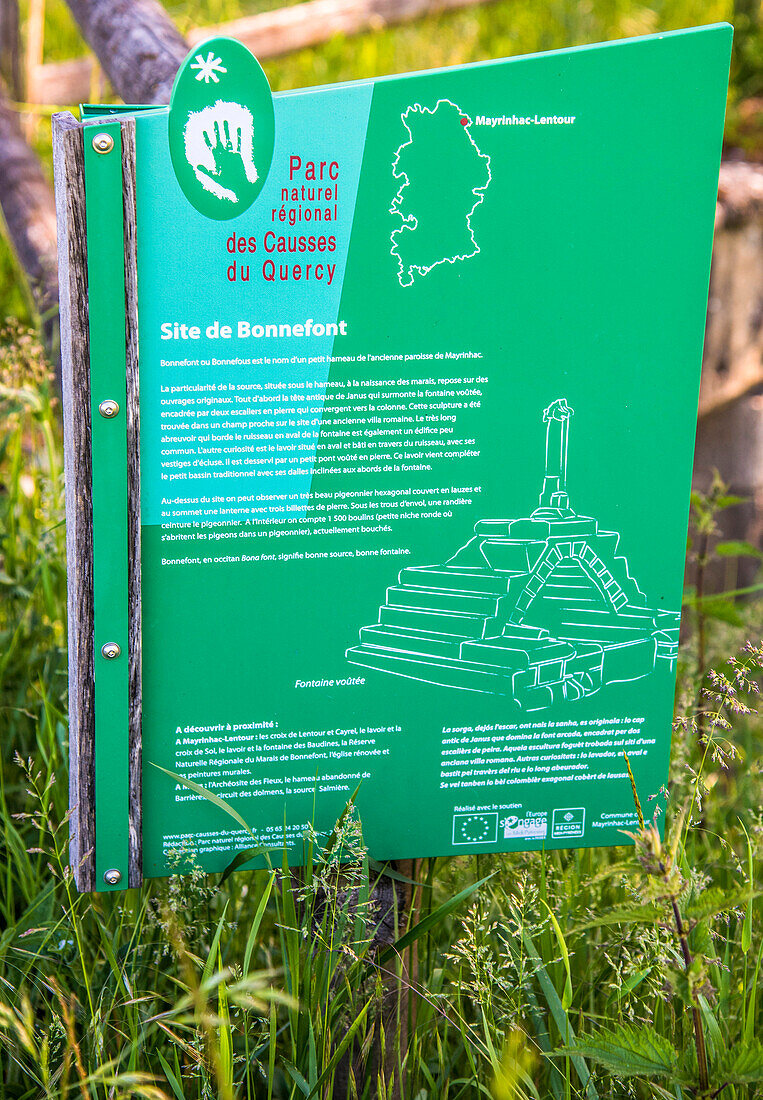 Frankreich,Regionaler Naturpark der Causses du Quercy,Lot,Mayrinhac-Lentour,Beschreibung der Stätte von Bonnefont