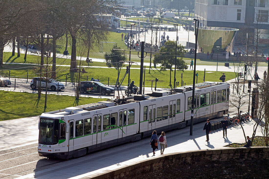 France,Nantes,44,Allee du Port Maillard,tramway.