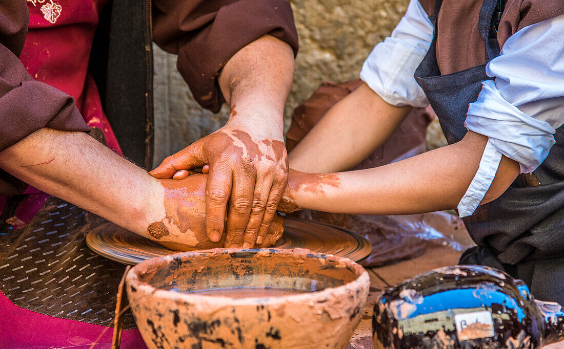 Spain,Rioja,Medieval Days of Briones (festival declared of national tourist interest),pottery