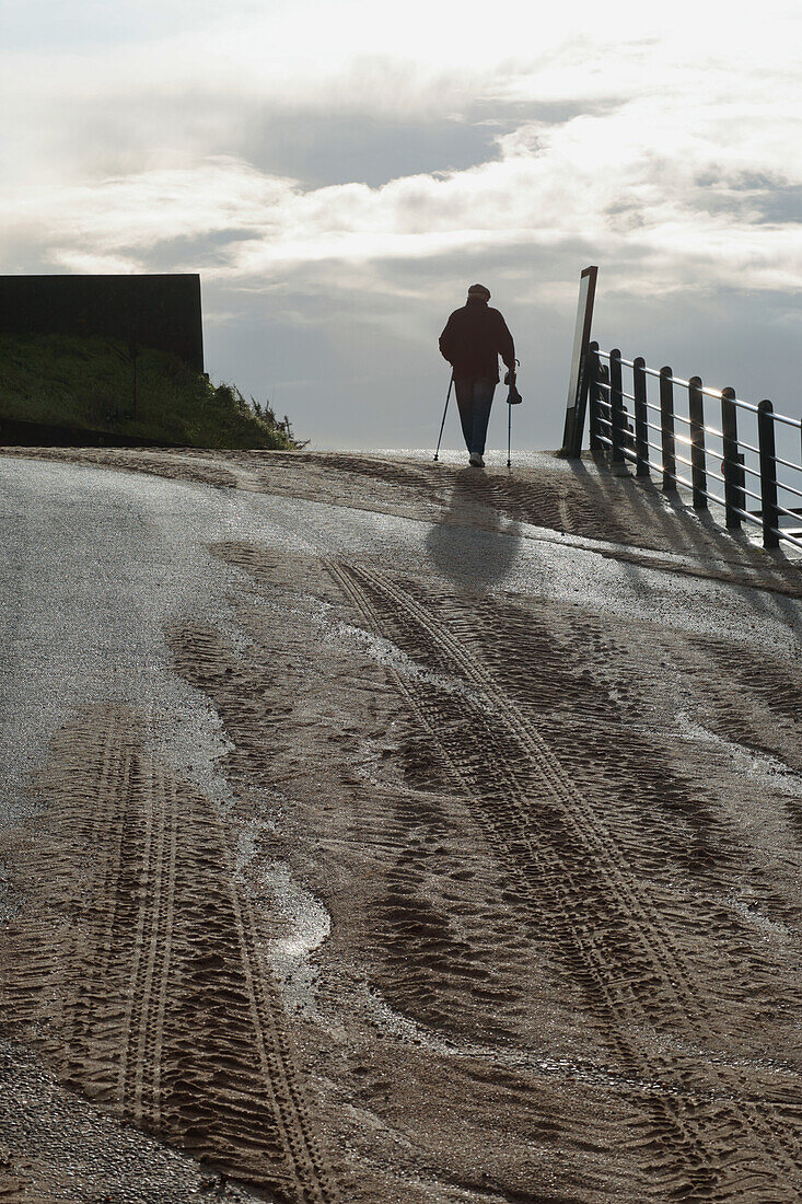 France,Bourgneuf Bay,La Bernerie-en-Retz,44,walker by the sea.