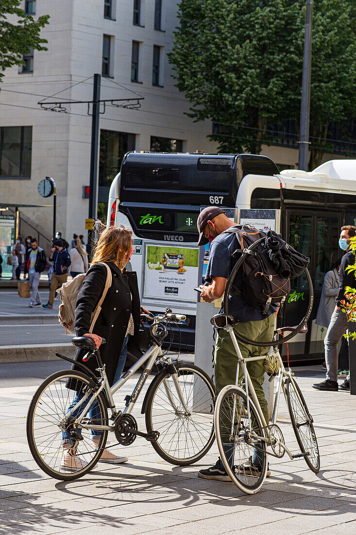 Frankreich,Nantes,44,Cours des 50 Otages,Radfahrer,Mai 2021.