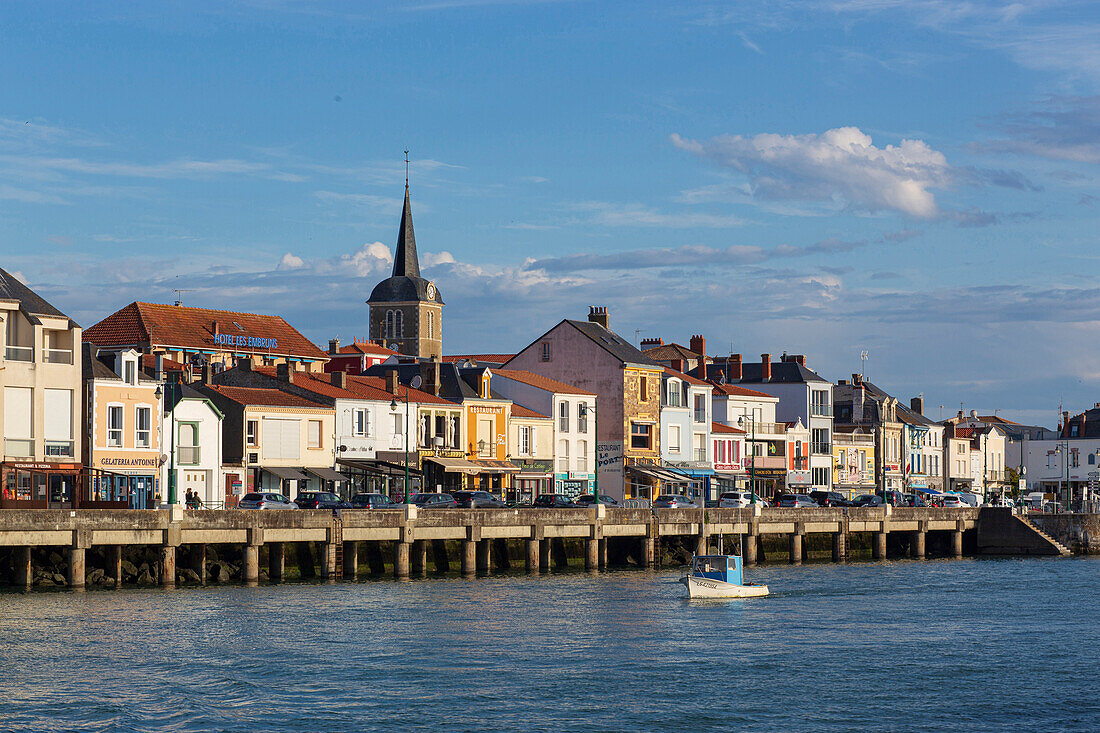 France,Les Sables d'Olonne,85,channel facing the Quai des Boucaniers,La Chaume district.