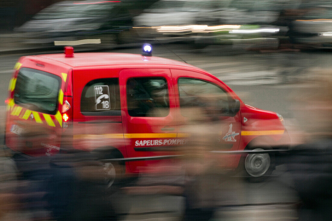 Frankreich,Paris,75,4.Arrondissement,Quai de l'Hotel de Ville,Feuerwehrauto