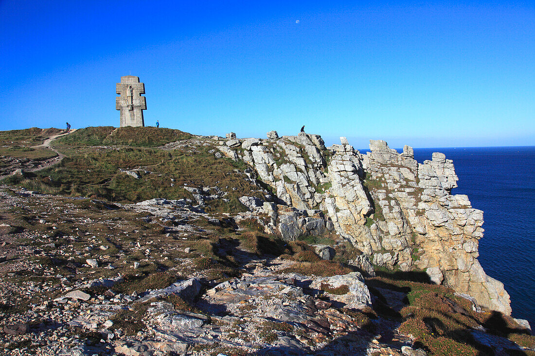 France,Brittany,Finistere department (29),Crozon peninsula,Camaret sur mer,Penhir pointe