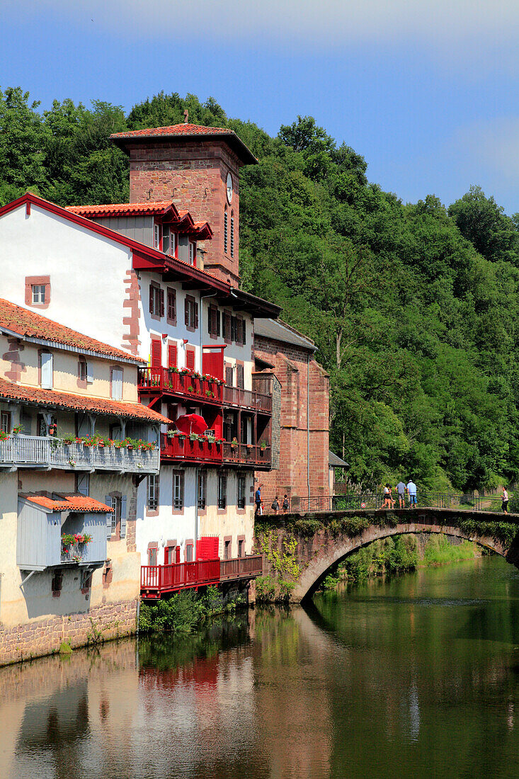 France,Nouvelle Aquitaine,Pyrenees atlantiques (64),Pays basque,basse navarre,Saint Jean Pied de Port