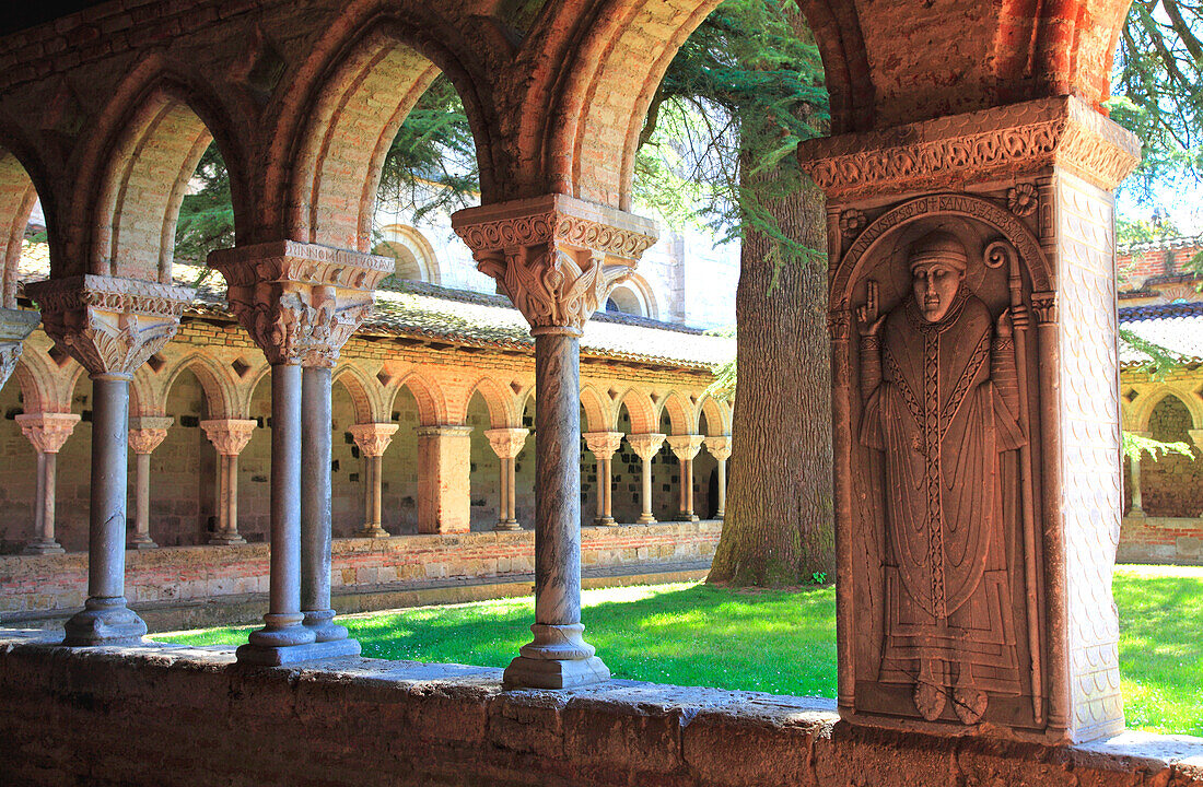 France,Occitanie,Tarn et garonne (82),Moissac,Saint Pierre abbey,the cloister,Unesco world heritage