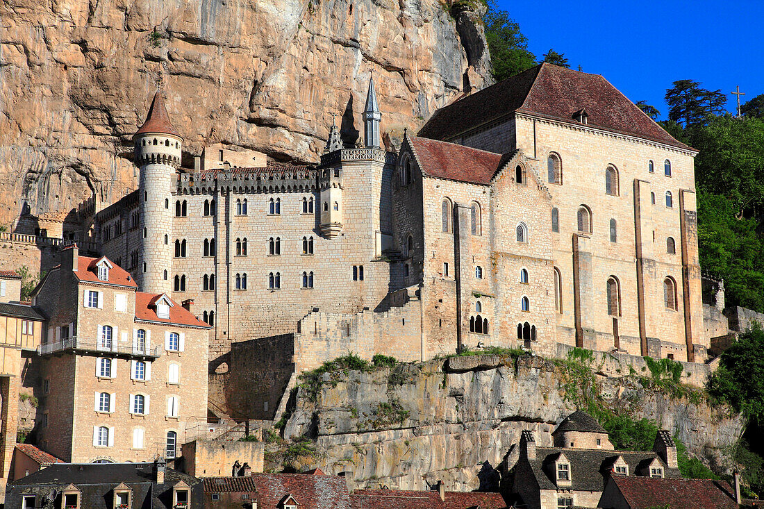 Frankreich,Okzitanien,Departement Lot (46),Rocamadour,Bischofspalast und Kirche