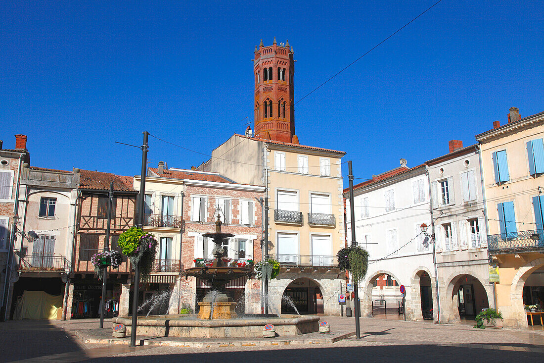 France,Nouvelle Aquitaine,Lot et Garonne department (47),Villeneuve sur Lot,Lafayette square