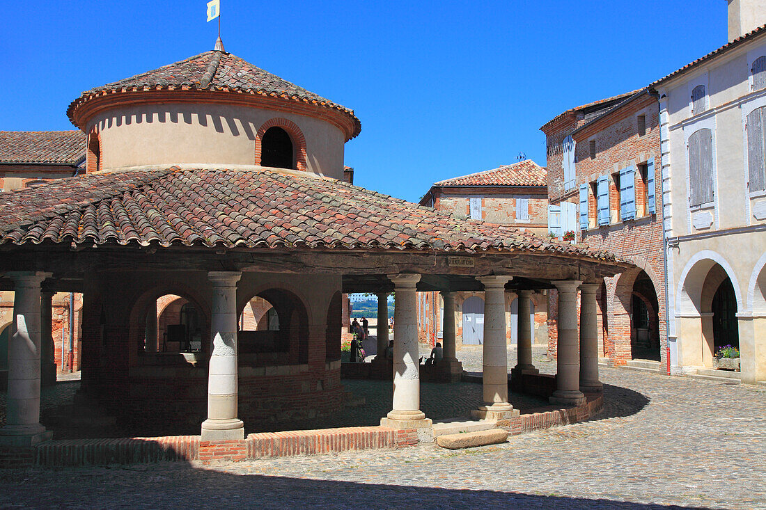 Frankreich,Okzitanien,Tarn et Garonne department (82),Auvillar,der Kornmarkt