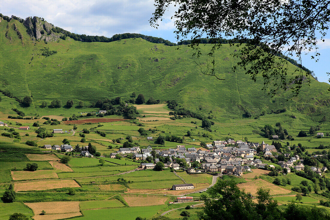 Frankreich,Nouvelle Aquitaine,Pyrenees Atlantiques department (64),Bearn,Aspe valley,Lescun