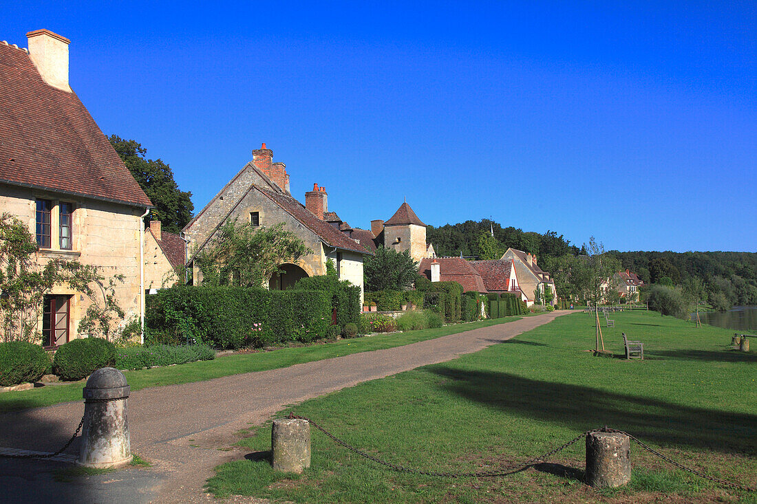 France,Centre Val de Loire,Cher department,Apremont sur Allier