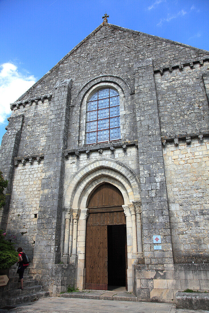 Frankreich,Nouvelle Aquitaine,Vienne department,Chauvigny,mittelalterliche Stadt,Saint Pierre collegiate church