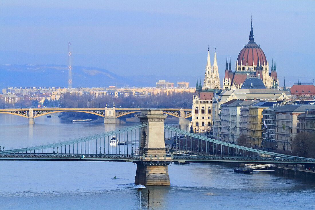 Hungary,Budapest,Parliament building. Donau Fluss