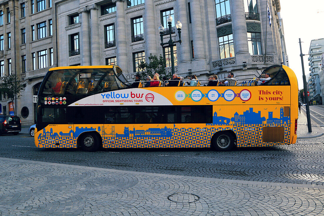 Europe,Portugal,Porto,double-decker bus to visit the city