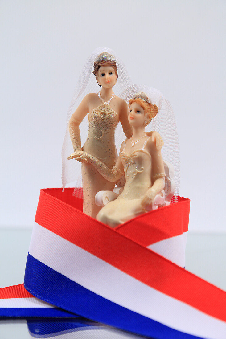 Still life on the theme of gay marriage