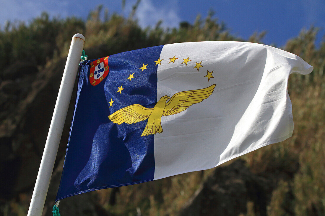 Insel Sao Miguel, Azoren, Portugal. Azoren-Flagge