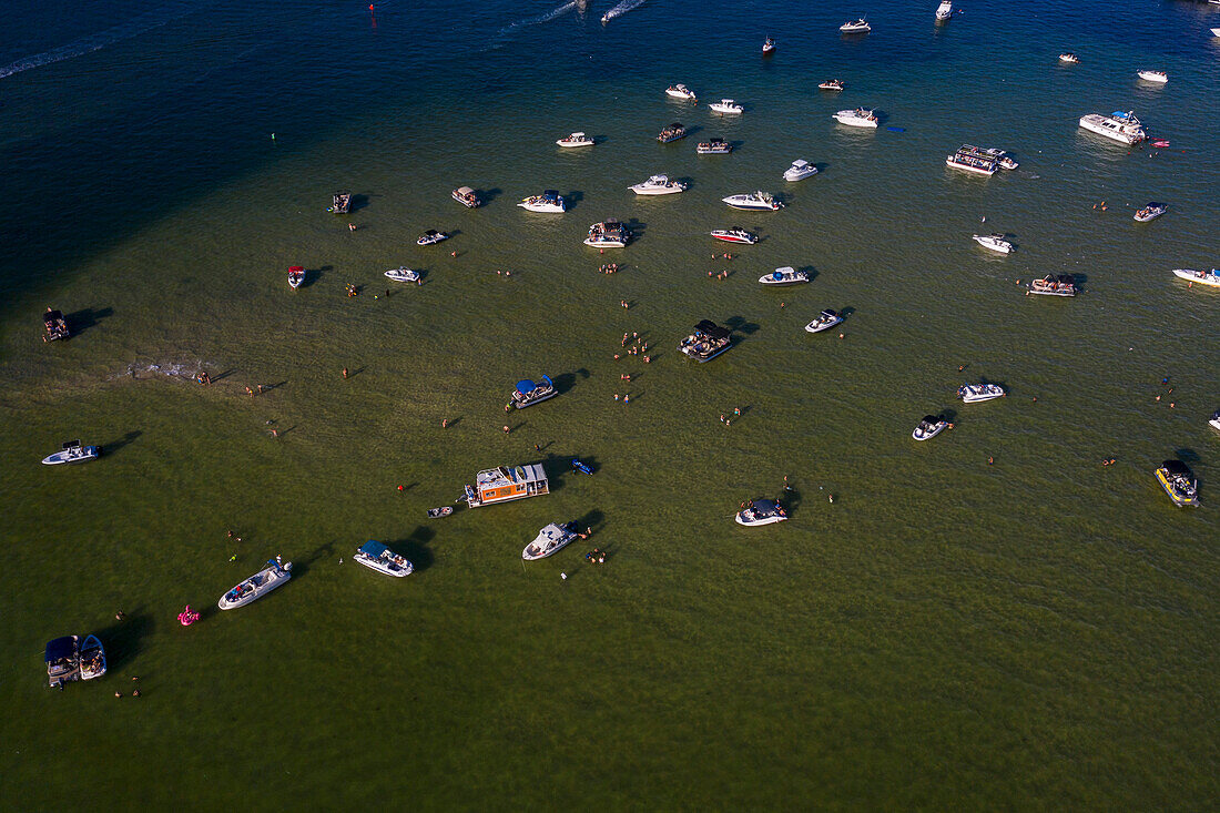 USA,Florida,Miami,Haulover Sandbar