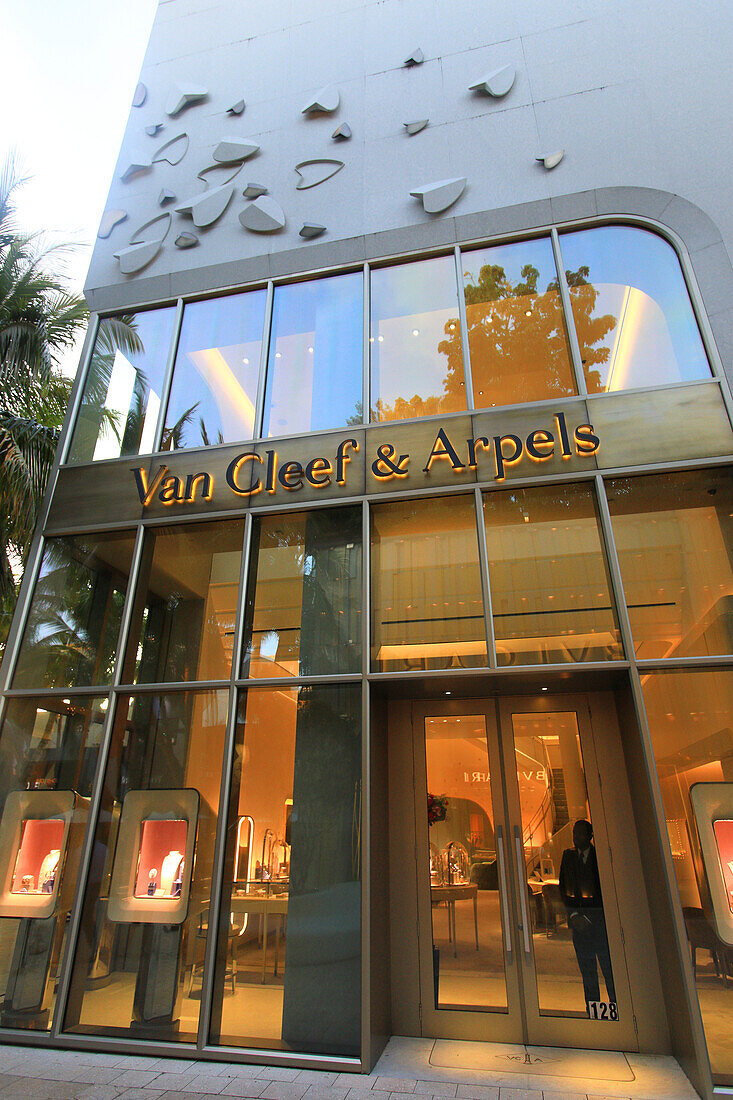 Usa,Florida,Miami,Design District. Van Cleef & Arpels