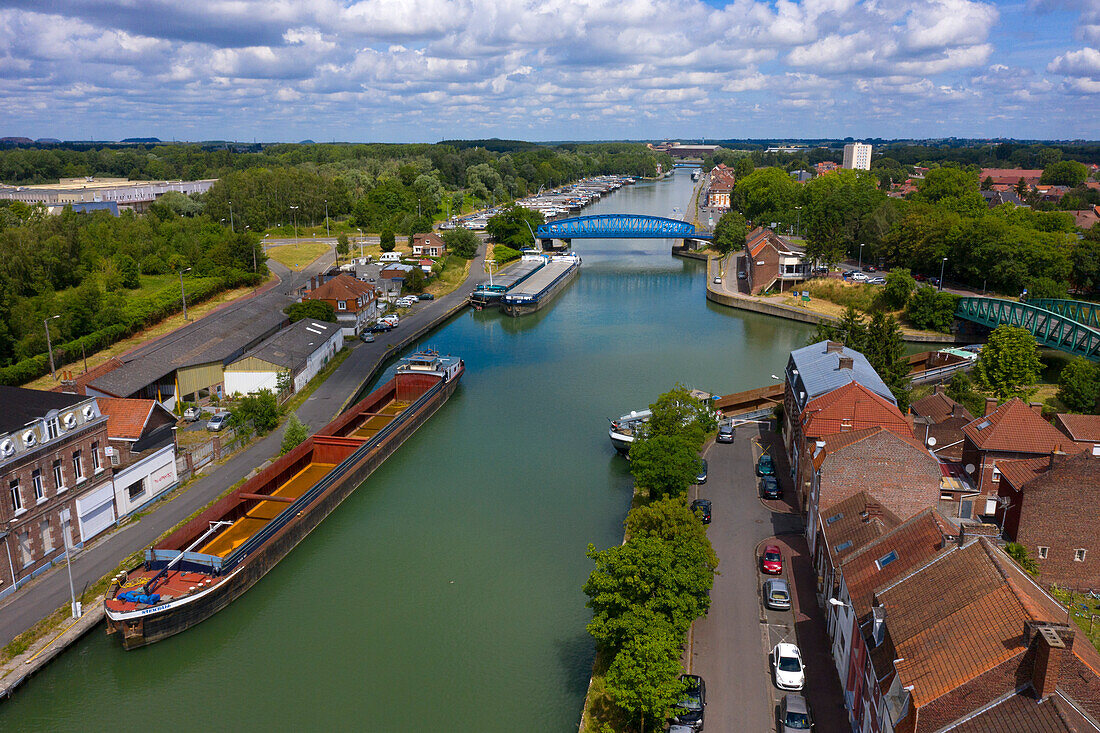 Frankreich,Hauts de France,Nord,Douai. La Scarpe,Flussboote