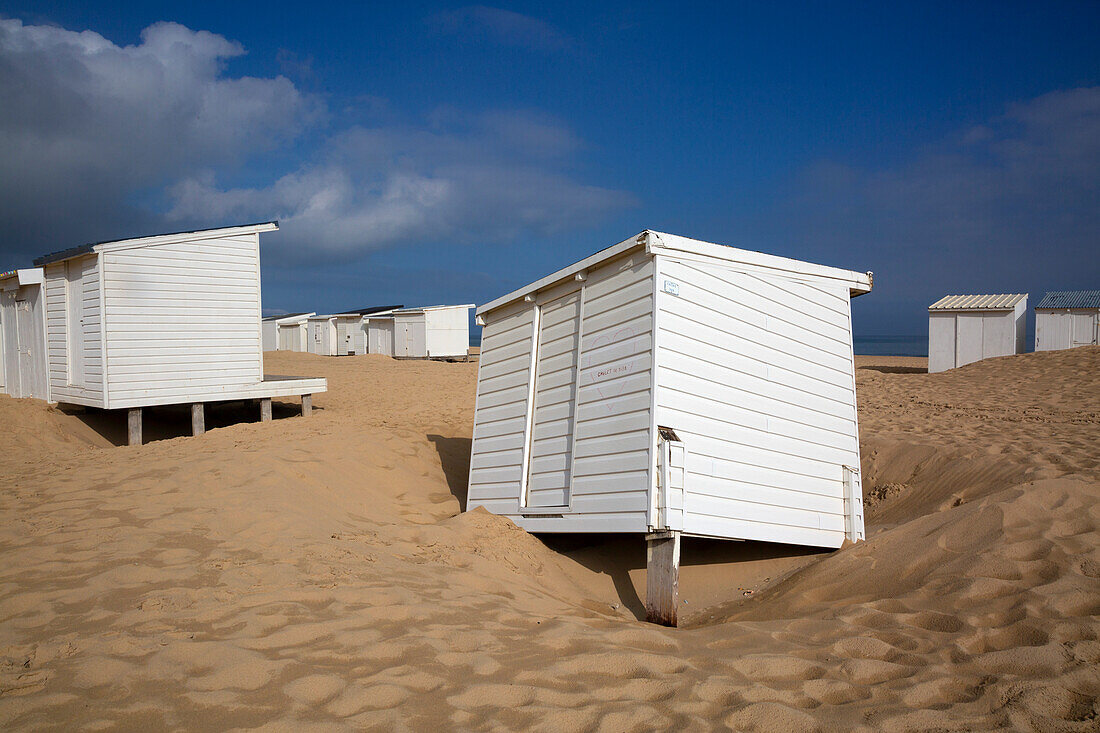 Frankreich,Hauts de France,Pas de Calais. Calais,Strand. Strandhütten