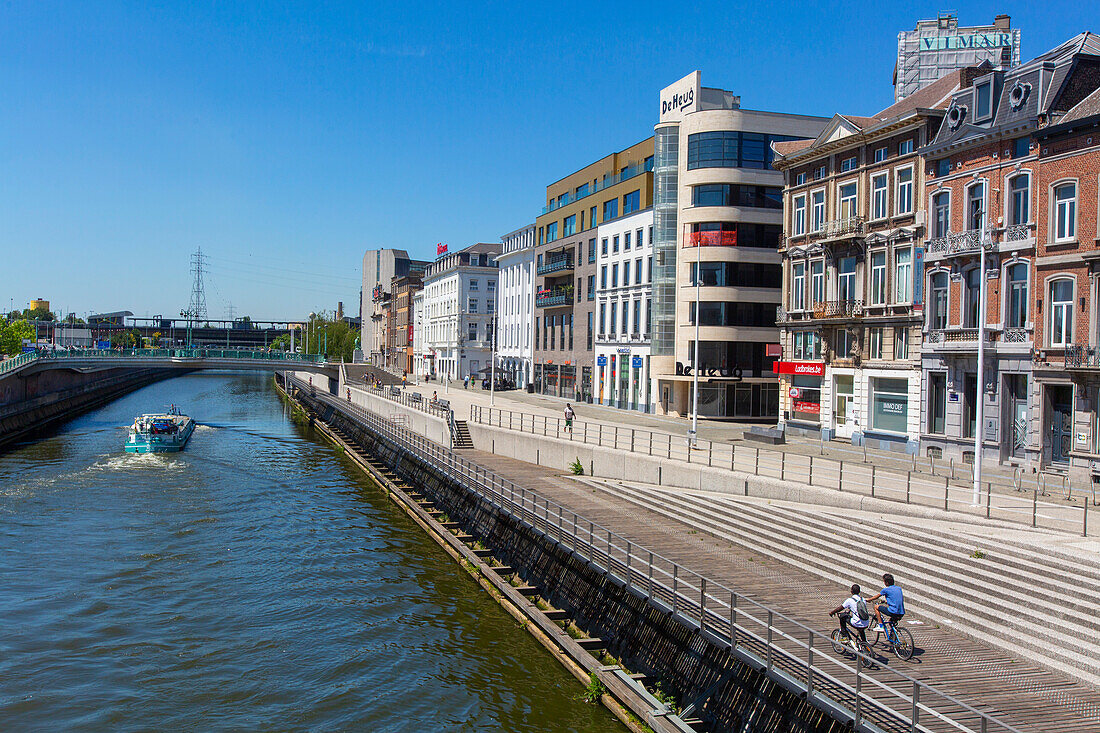 Europa,Belgien,Charleroi. Fluss Sambre