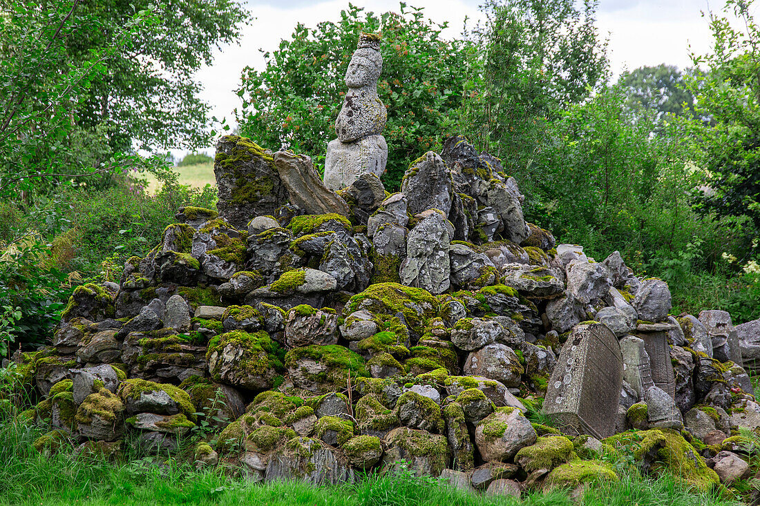 Europa,Skandinavien,Schweden. Sjöbo. Loevestad Geschnitzte Statuen. Hembygdsmuseum