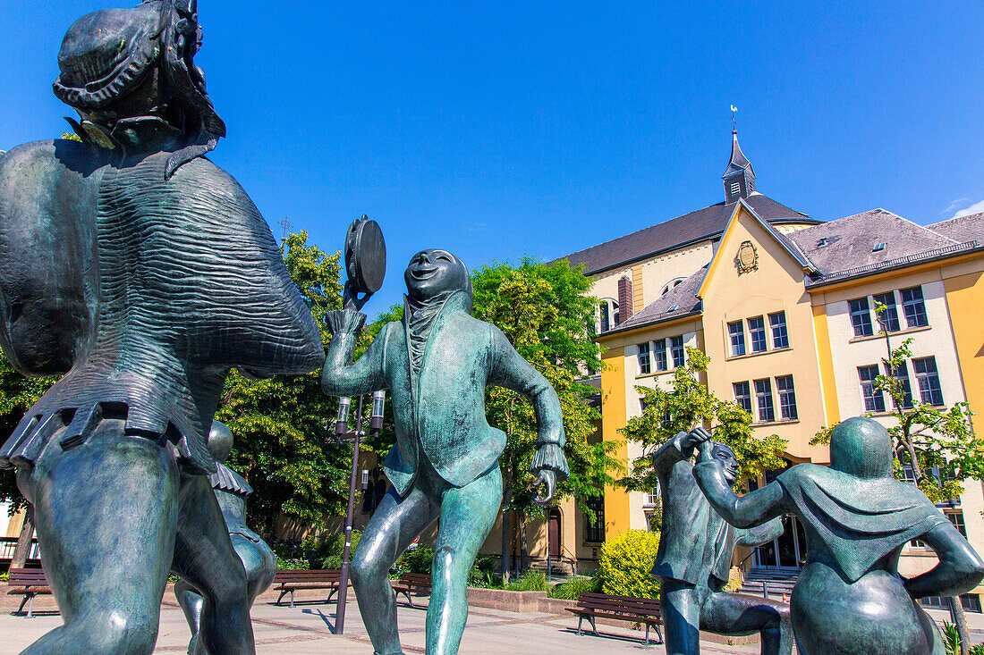 Europa,Luxemburg,Luxemburg Stadt. Die "Saltimbanques" von Benedicte Weis