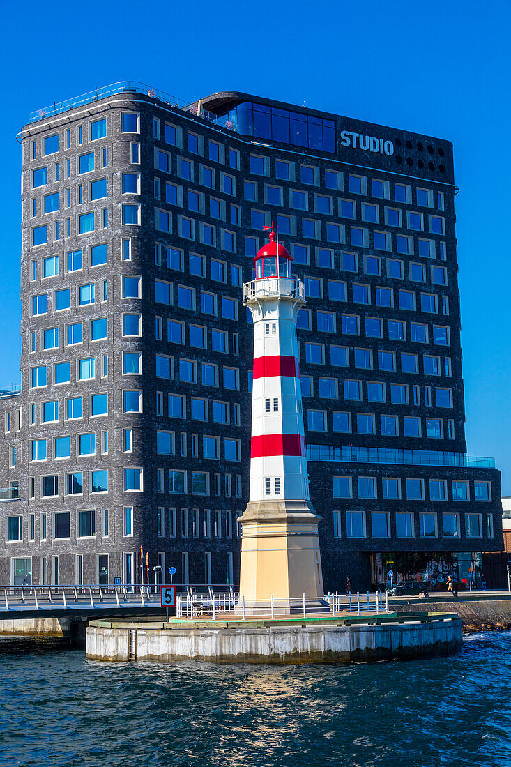 Europe,Scandinavia,Sweden. Skania. Malmoe. Inre Hamnen harbour. Malmo lighthouse