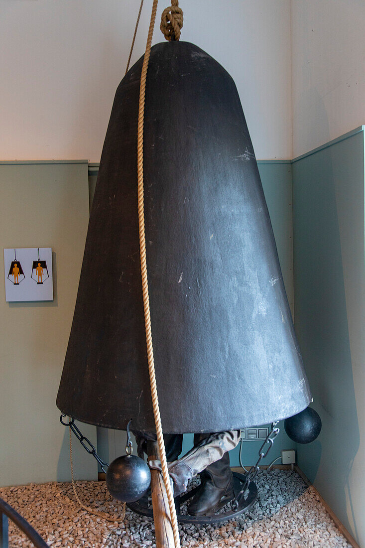 Europa, Skandinavien, Schweden. Karlskrona. Schifffahrtsmuseum. . Taucherglocke