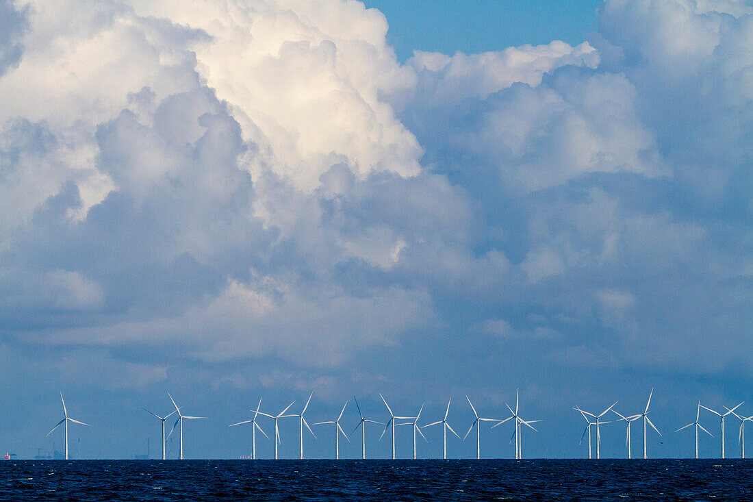 Europa,Skandinavien,Schweden. Skanien.  Halbinsel Falsterbo. Off-Shore-Windkraftanlagen