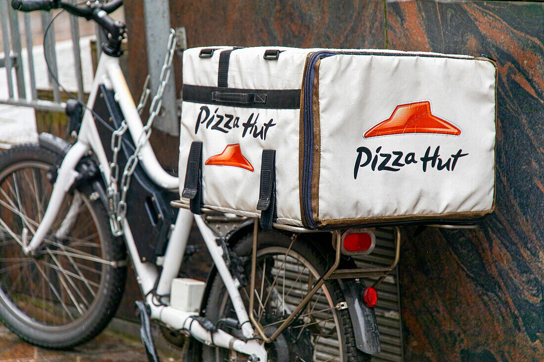 Pizza Hut Lieferfahrrad