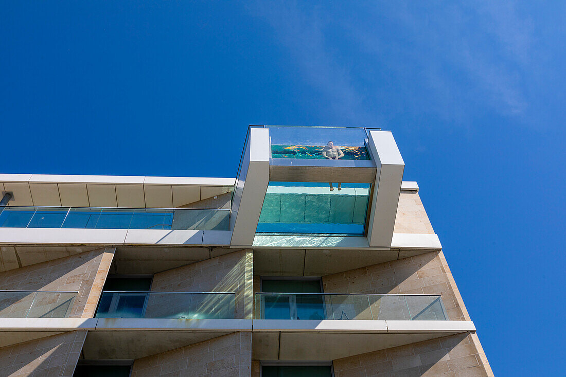 Europe,Scandinavia,Sweden. Scania. Landskrona. Balcony swimming pool