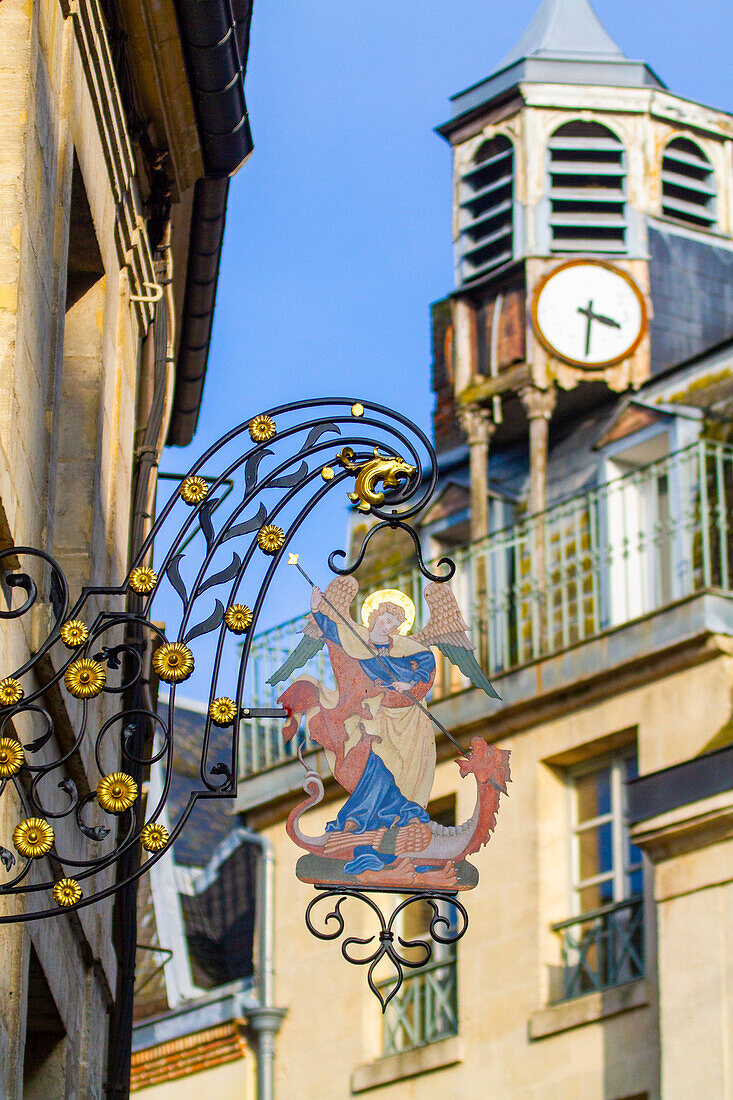 Frankreich,Hauts de France,Aisne,Laon. Wunderschönes Schmiedeschild