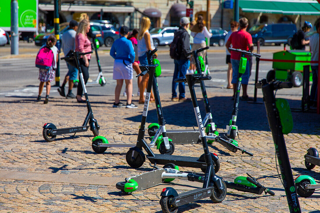 Europa, Skandinavien, Schweden. Stockholm. Elektro-Roller